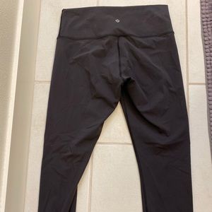 Lululemon wunder under sz 10 Legging